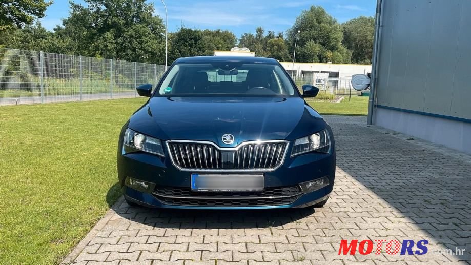 2019' Skoda Superb 2,0 Tdi photo #2