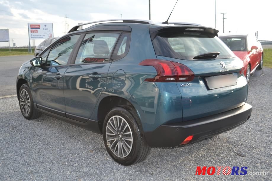 2017' Peugeot 2008 1,6 Bluehdi photo #4