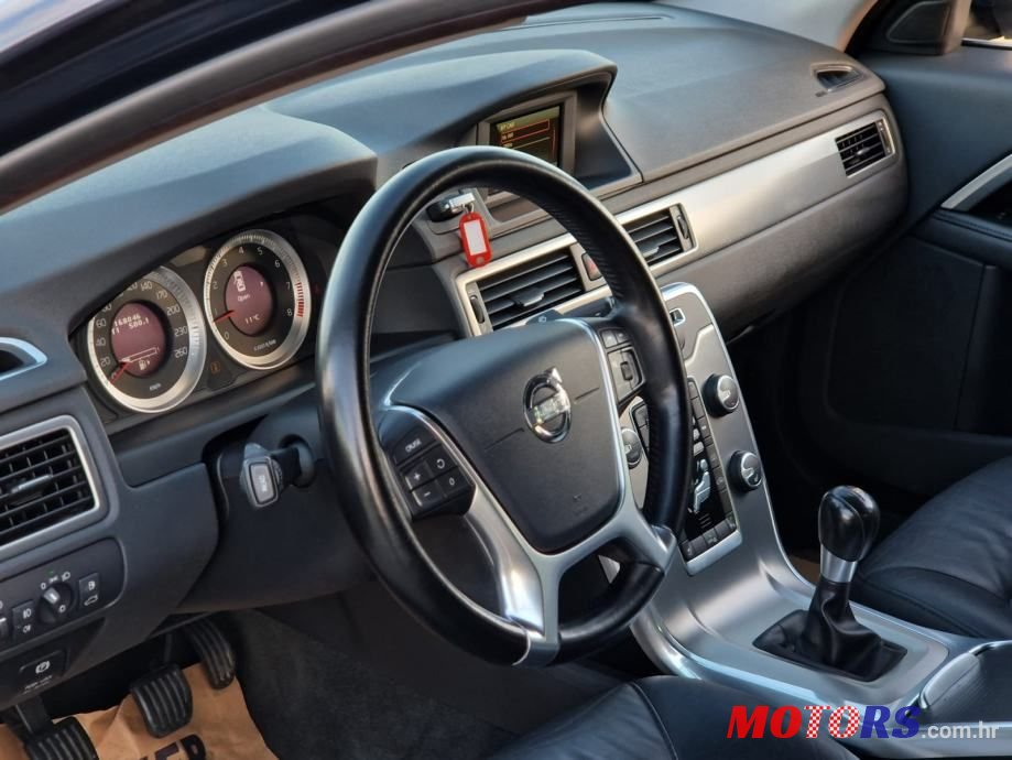 2011' Volvo S80 T4 Summum photo #6