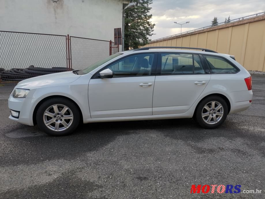 2016' Skoda Octavia Combi photo #2