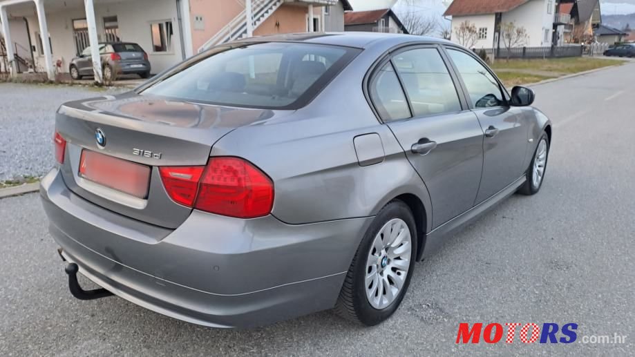 2009' BMW Serija 3 318D photo #5