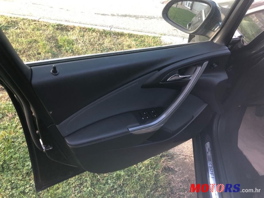 2014' Opel Astra 1.7 Cdti photo #6