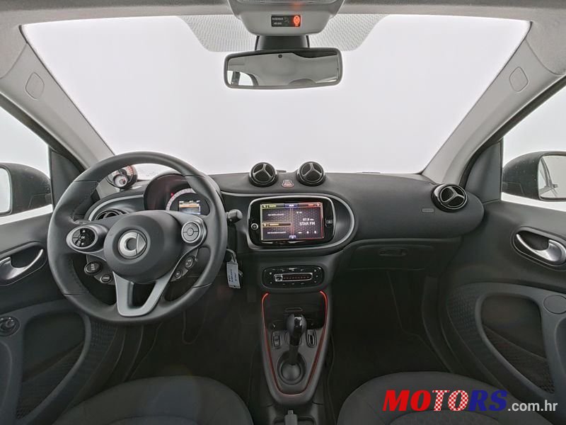 2024' Smart Fortwo Smart Eq photo #3