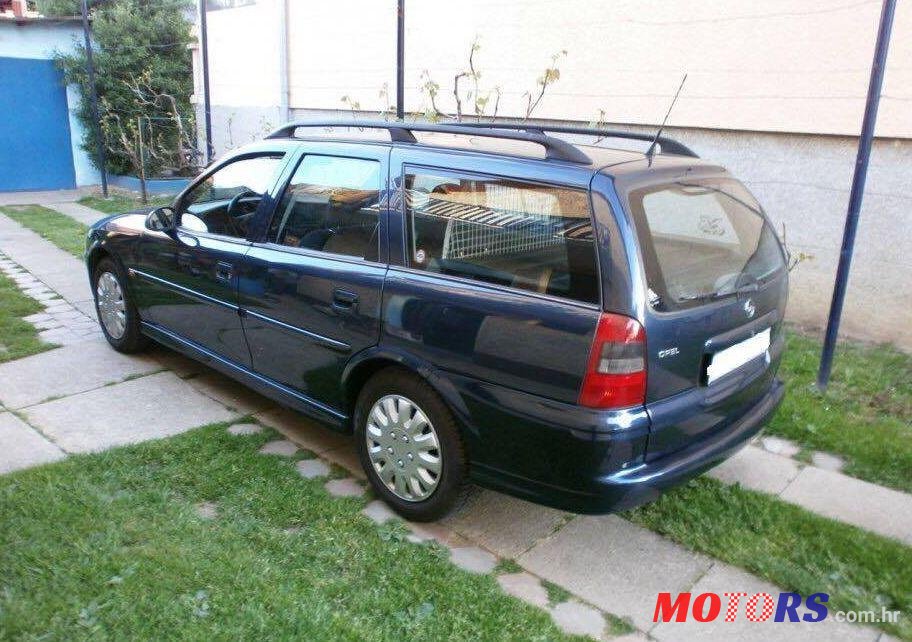 1999' Opel Vectra 1,8 I 16V photo #1