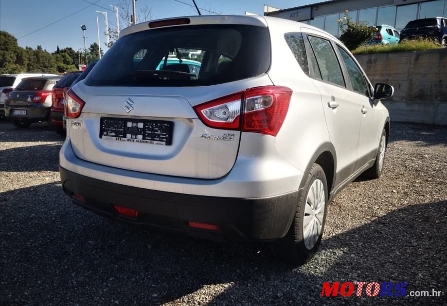 2016' Suzuki Sx4 S-Cross 1,6 photo #2