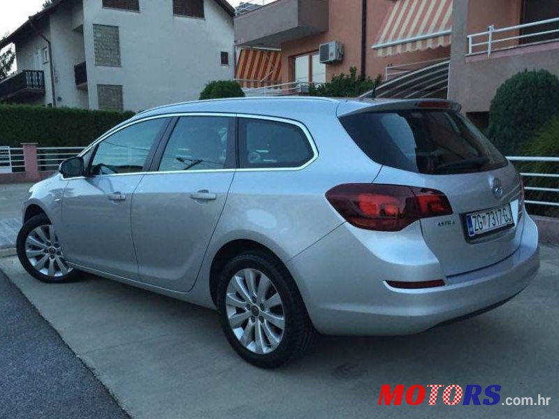 2012' Opel Astra Karavan 1,7 Cdti photo #1