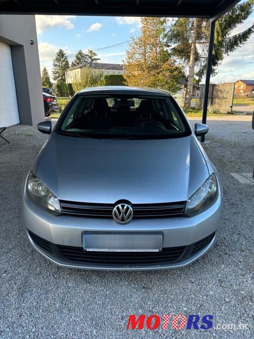 2010' Volkswagen Golf VI 1,6 Tdi photo #1