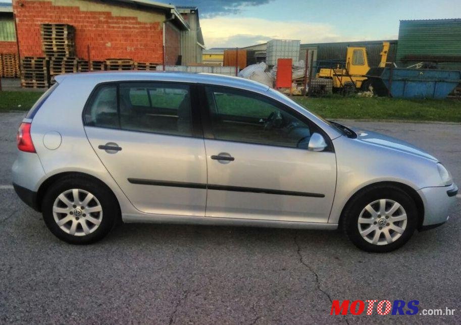 2004' Volkswagen Golf V 1,9 Tdi photo #1