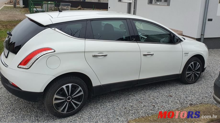 2010' Lancia Delta 1.4 photo #3