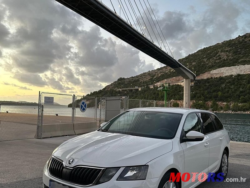 2017' Skoda Octavia Combi photo #1
