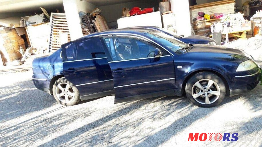 2001' Volkswagen Passat 1,9 Tdi photo #2