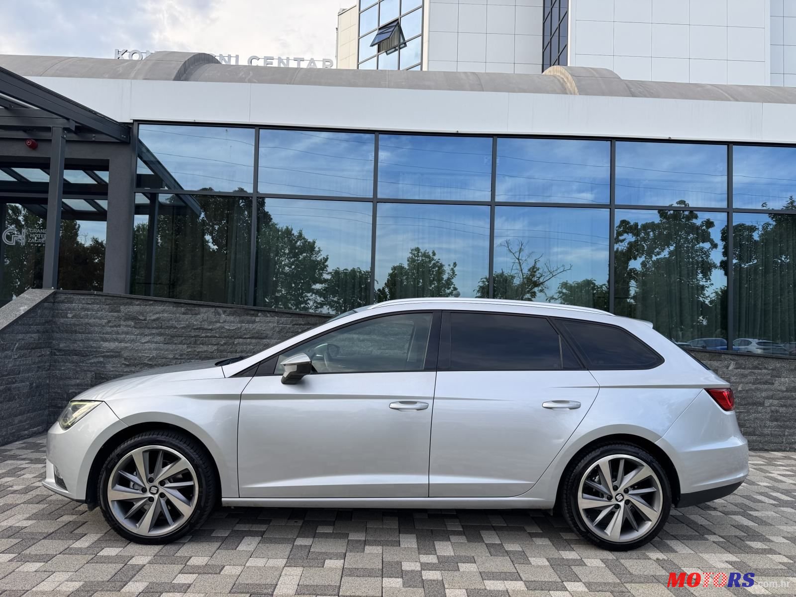 2016' SEAT Leon 1,6 Tdi photo #6