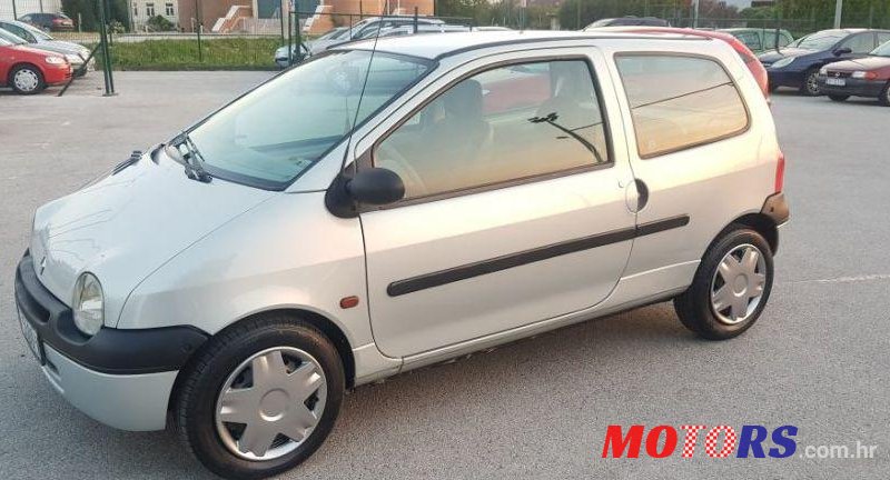 2002' Renault Twingo 1,2 photo #1