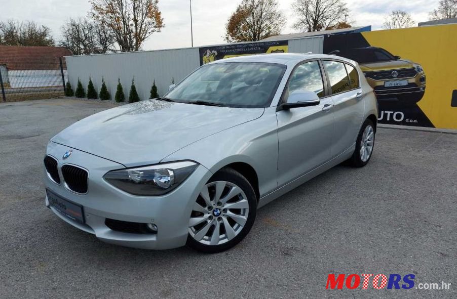 2011' BMW Serija 1 118D Sport photo #1