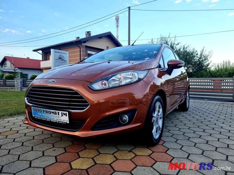 2013' Ford Fiesta photo #1