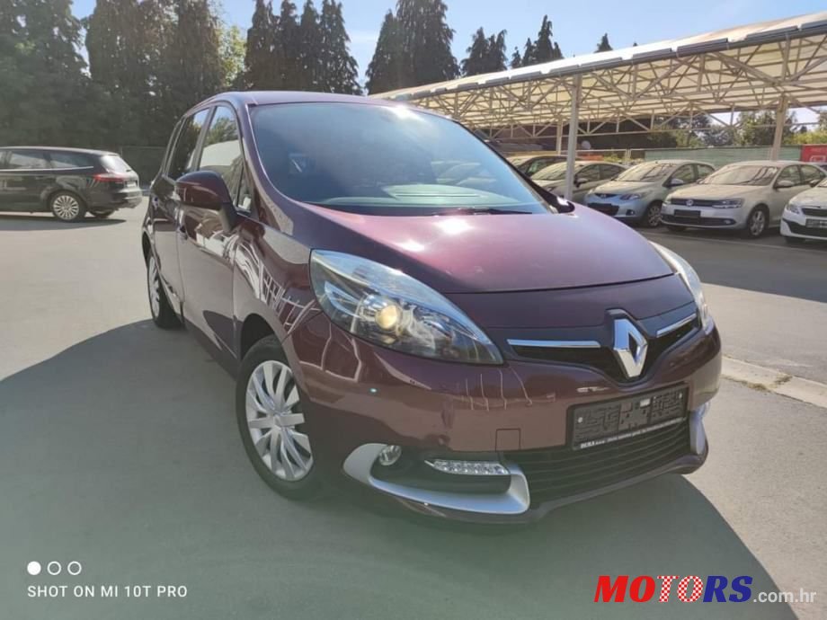 2013' Renault Scenic 1,5 Dci photo #1