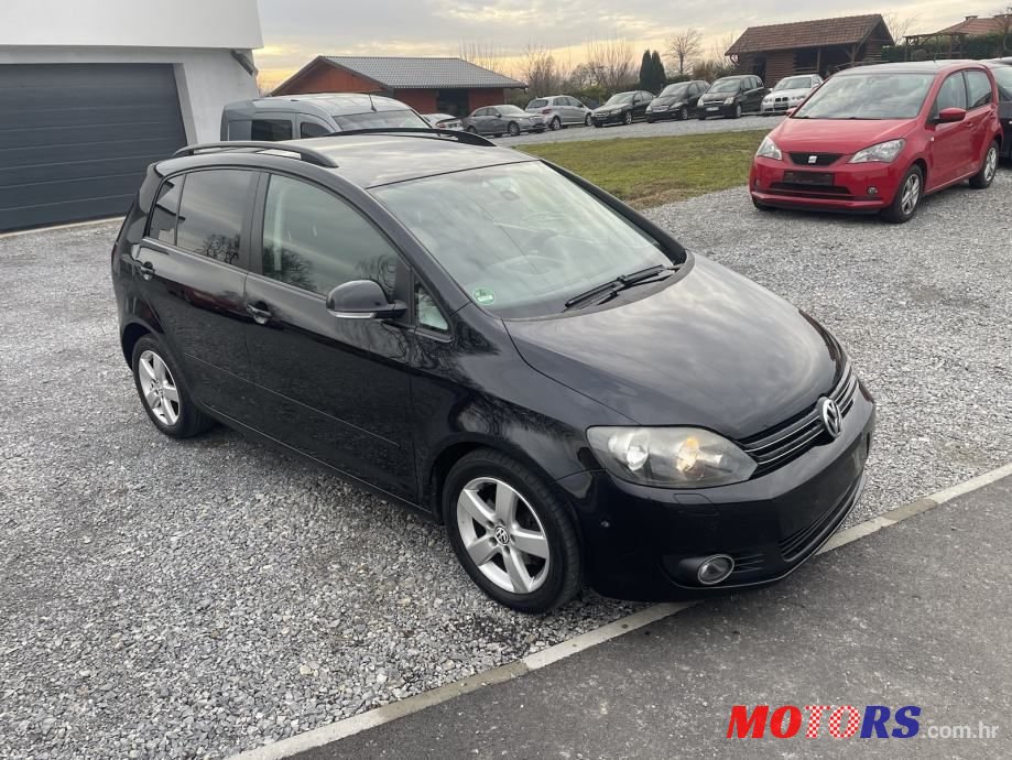 2010' Volkswagen Golf Plus 1,6 Tdi photo #1