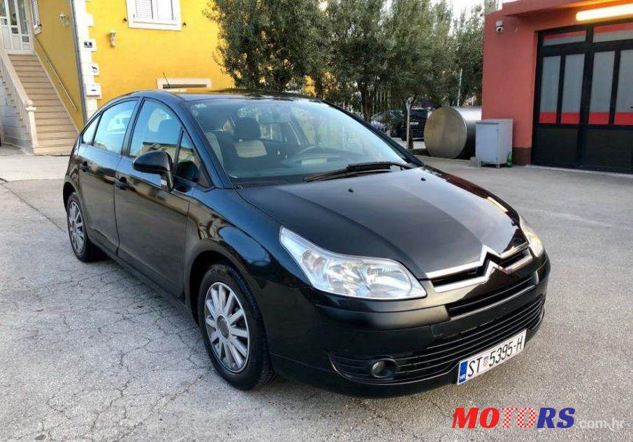 2006' Citroen C4 1,6 Hdi 16V photo #1
