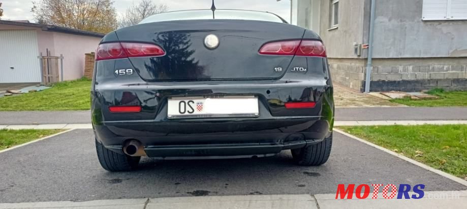 2008' Alfa Romeo 159 photo #4