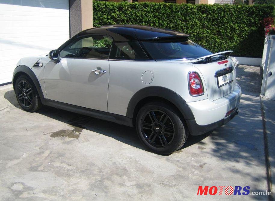 2013' MINI Cooper Coupe photo #1
