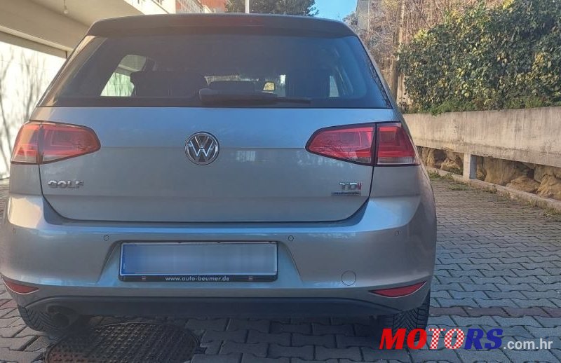2015' Volkswagen Golf 7 1.6 Tdi photo #2