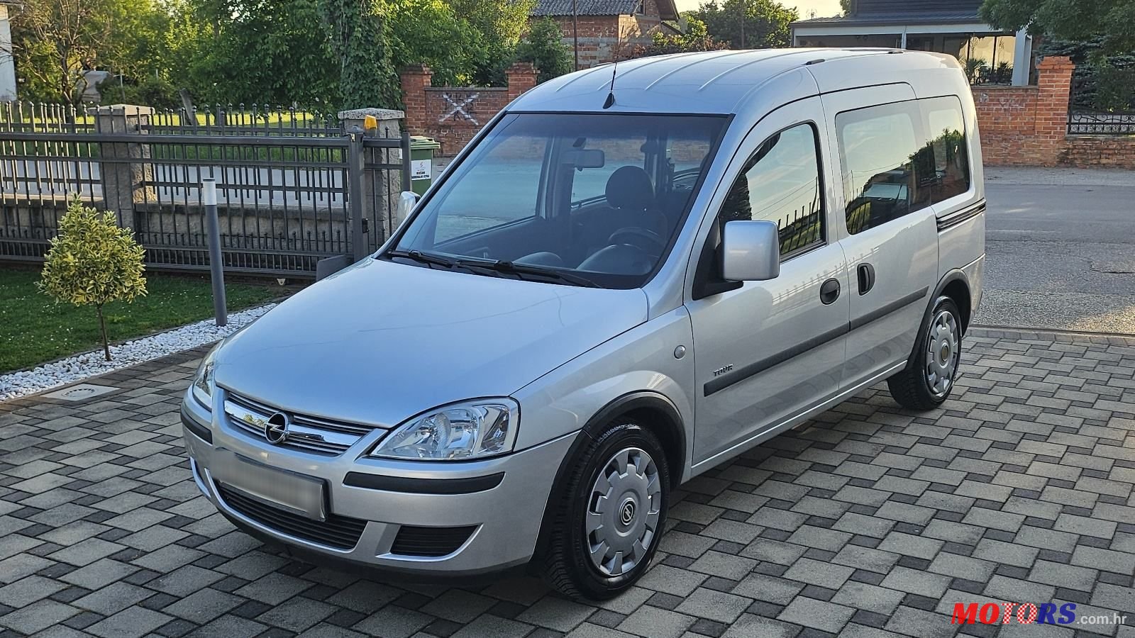 2006' Opel Combo 1,7 Cdti photo #1