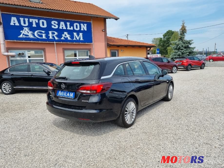 2016' Opel Astra Karavan photo #5