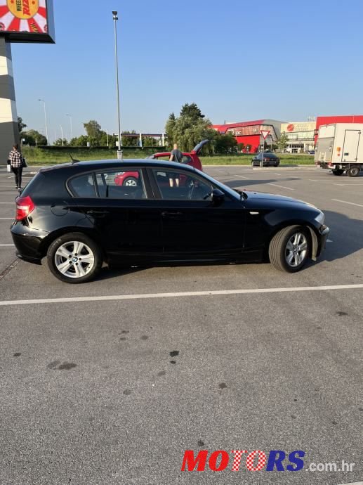 2011' BMW Serija 1 116D Sport photo #5