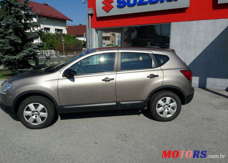 2009' Nissan Qashqai 1,6 16V photo #2