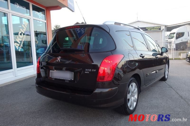 2012' Peugeot 308 Sw photo #5