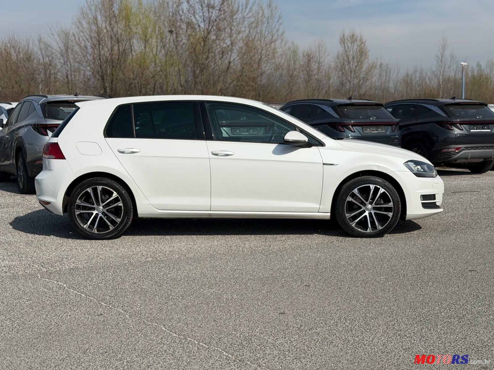2015' Volkswagen Golf VII photo #5