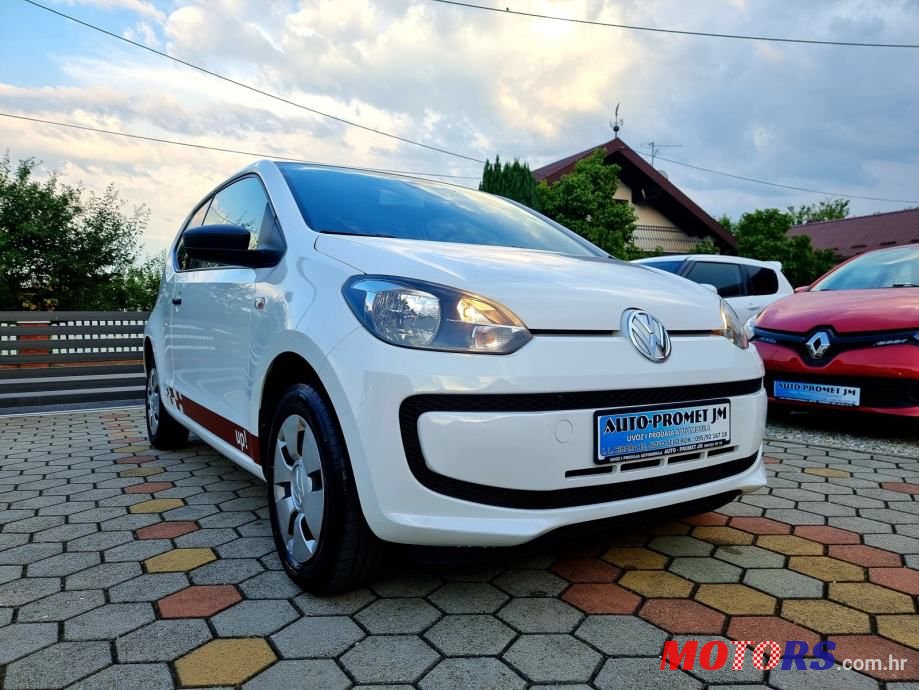 2013' Volkswagen Up photo #3