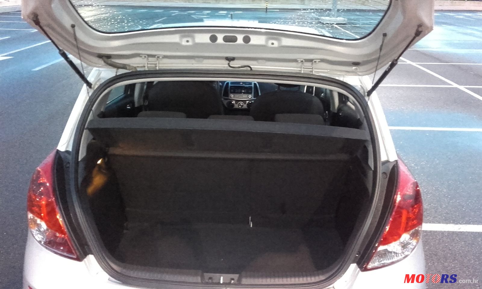 2013' Hyundai i20 1.25 iLike photo #7