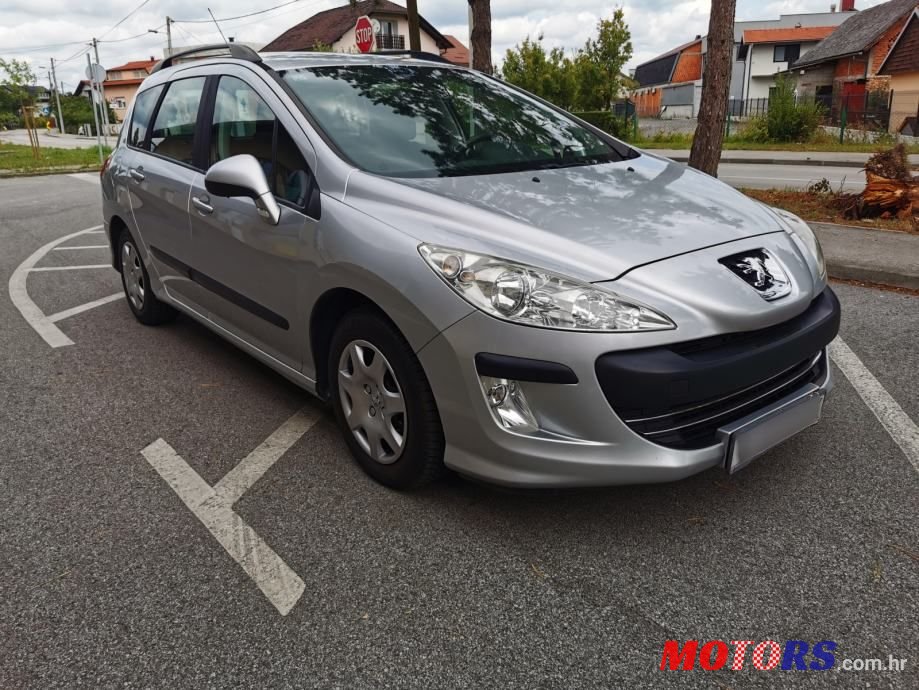 2011' Peugeot 308 Sw photo #3