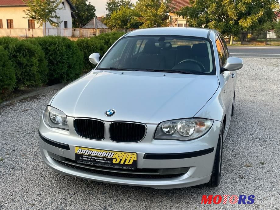 2011' BMW Serija 1 116D photo #2