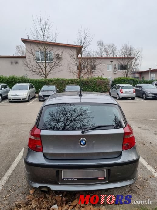 2009' BMW Serija 1 118D photo #6