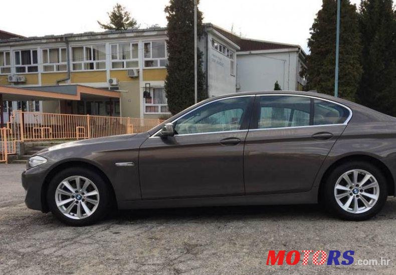 2013' BMW Serija 5 520D photo #1