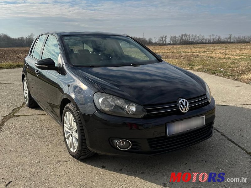 2010' Volkswagen Golf VI 1,6 Tdi photo #2