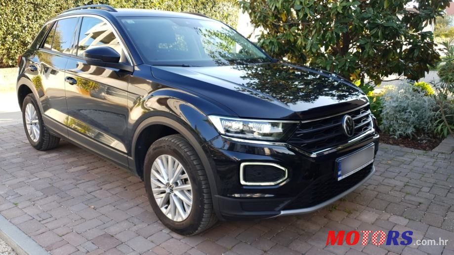 2021' Volkswagen T-Roc photo #1