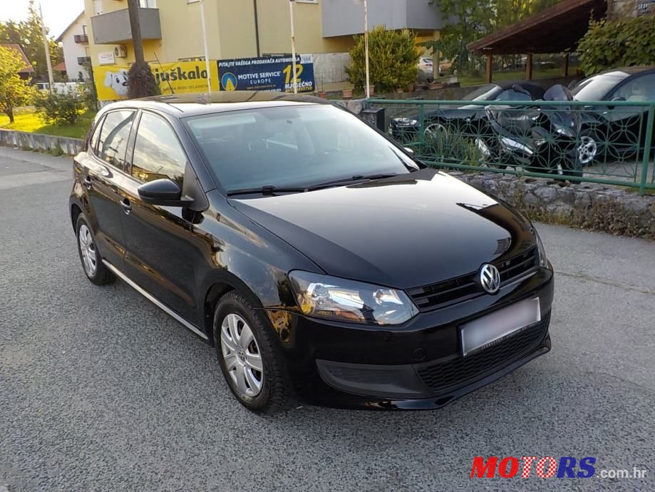 2012' Volkswagen Polo photo #2