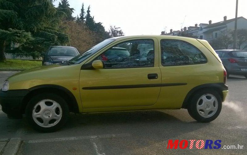 1998' Opel Corsa 1,0 i 12V photo #1