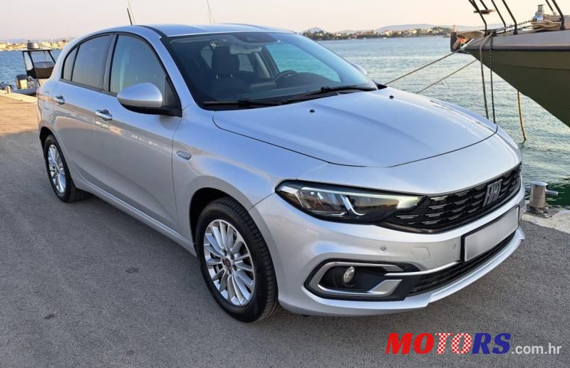 2021' Fiat Tipo 1,0 T3 photo #1