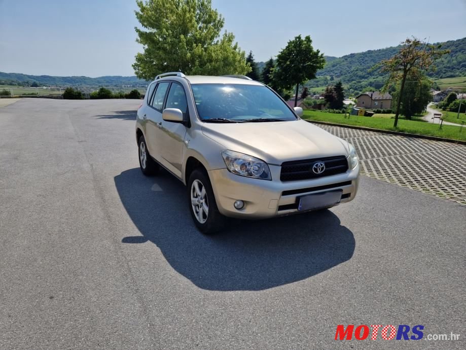 2006' Toyota RAV4 2,2 D-4D photo #3