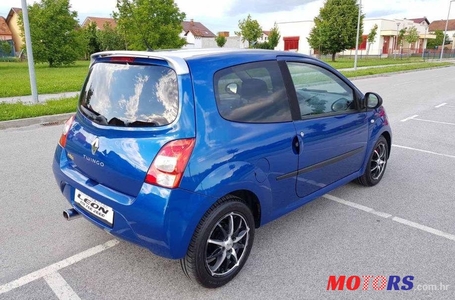 2008' Renault Twingo 1,5 Dci photo #3