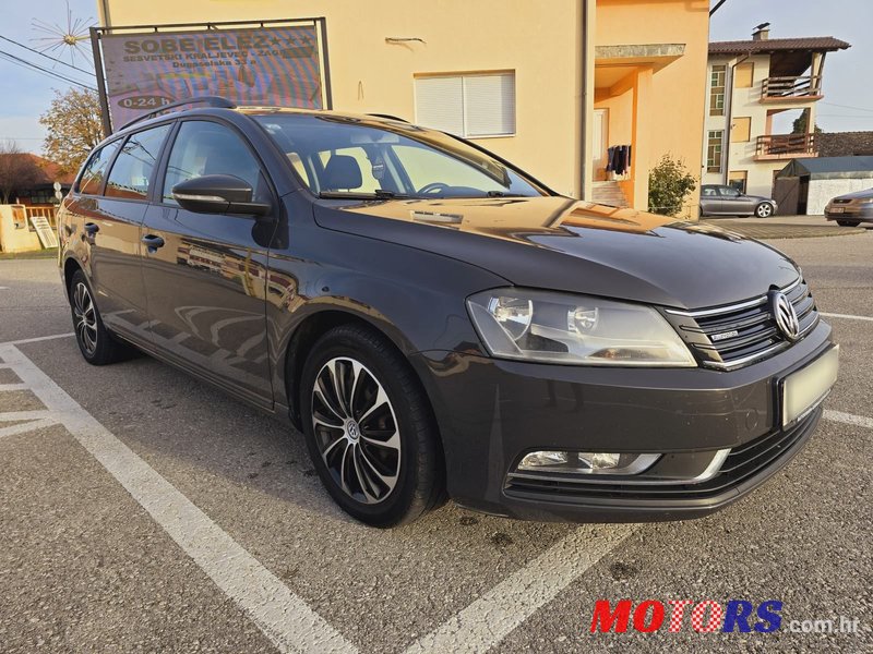 2012' Volkswagen Passat Variant photo #4