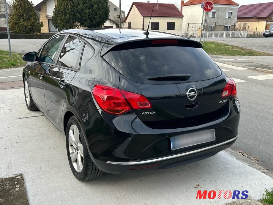 2013' Opel Astra 1,7 Cdti Classic photo #4