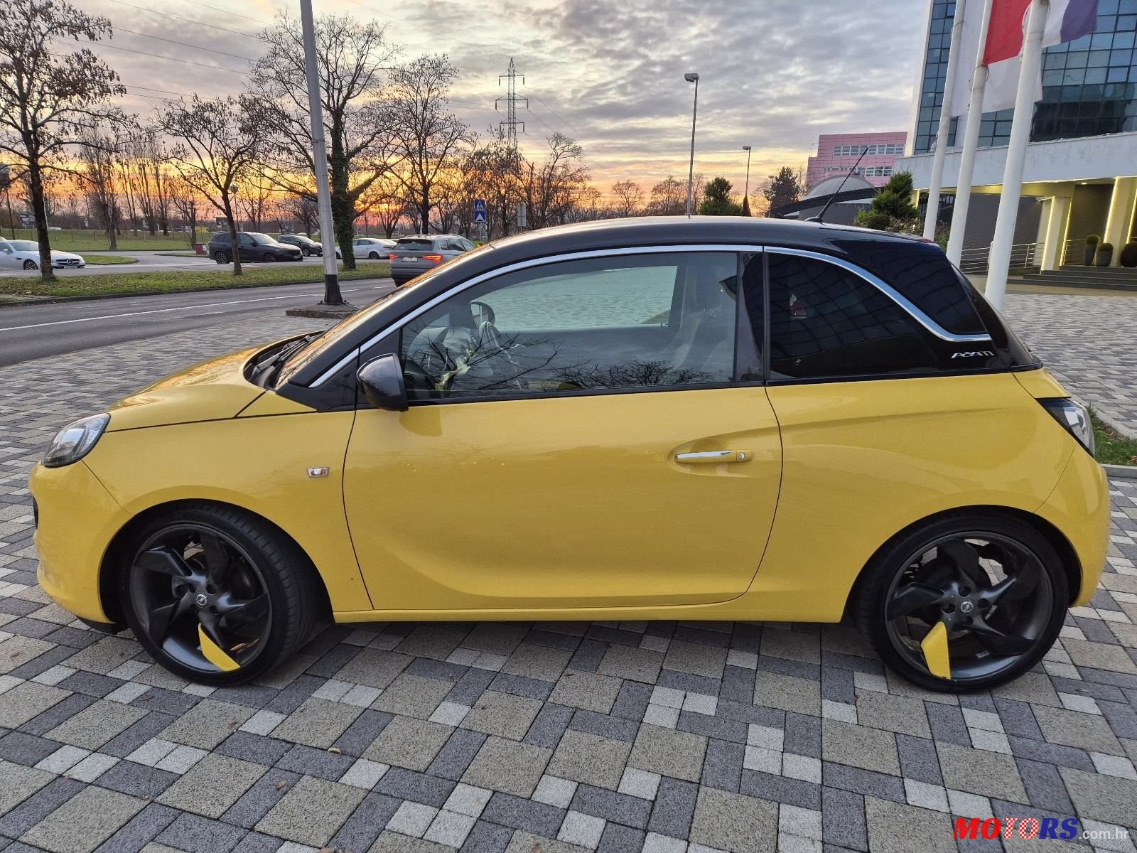 2016' Opel Adam 1.2 photo #4