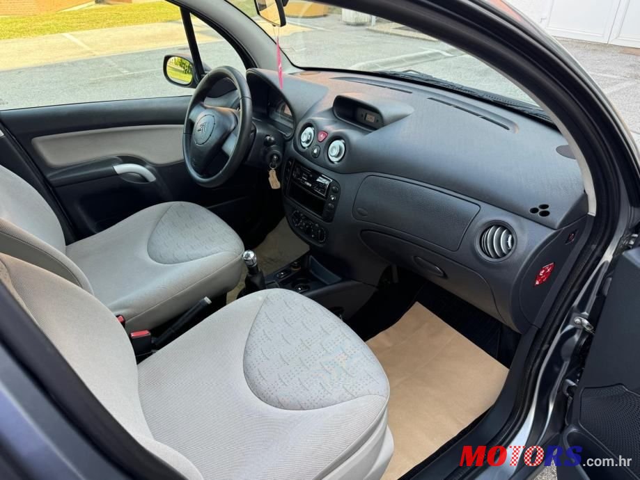 2004' Citroen C3 1,4 I Sx photo #4