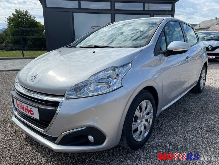 2017' Peugeot 208 1,6 Bluehdi photo #1