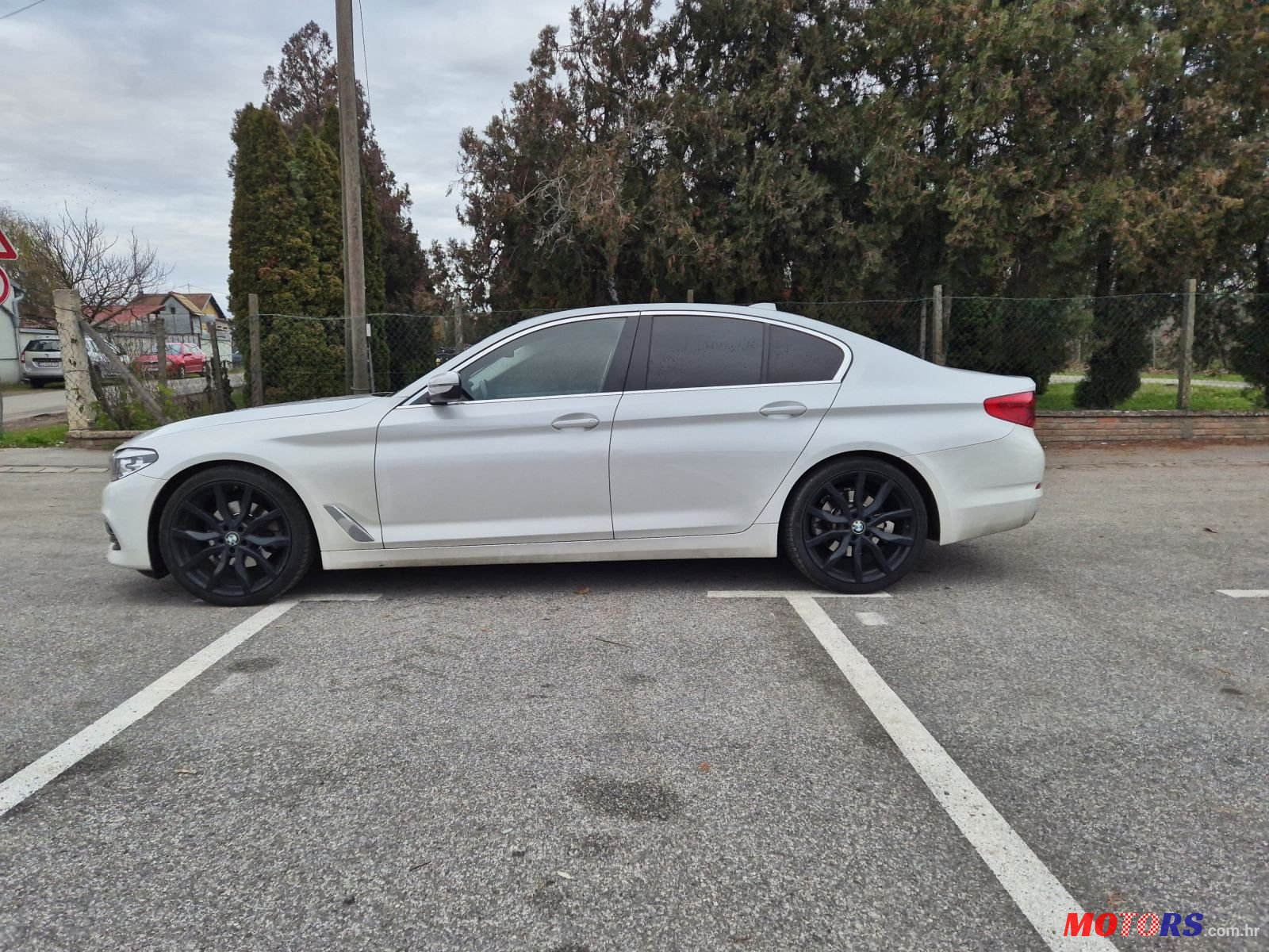 2017' BMW Serija 5 520D photo #2